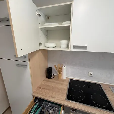 Modern Living - *